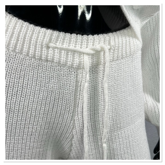 Women’s 2 Pc Cardigan & Cropped Pants Knit Set Sz S White 100% Acrylic - Picture 4 of 7